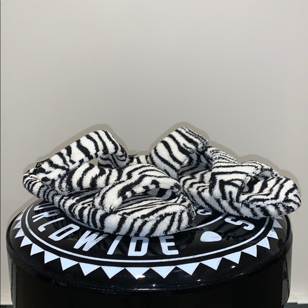 Zebra slippers